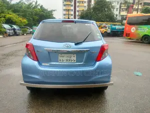 Toyota Vitz 1.3 AWD 3-door 2011 Blue