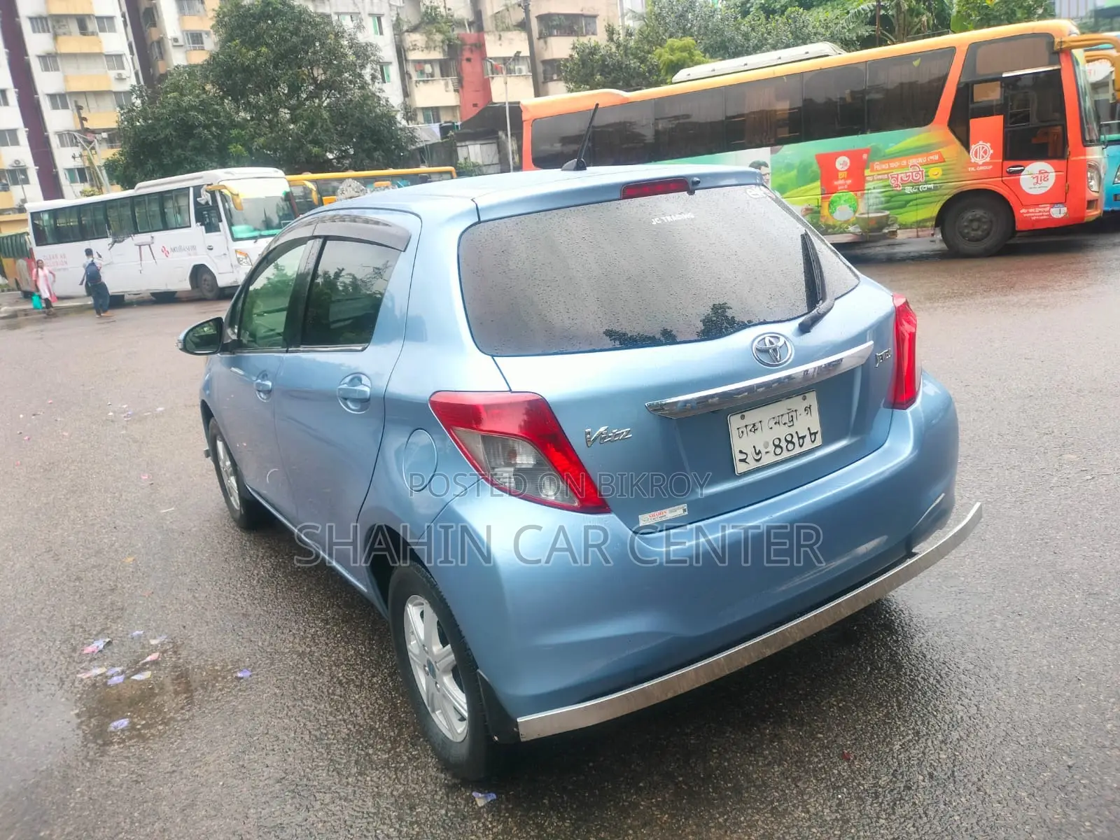 Toyota Vitz 1.3 AWD 3-door 2011 Blue