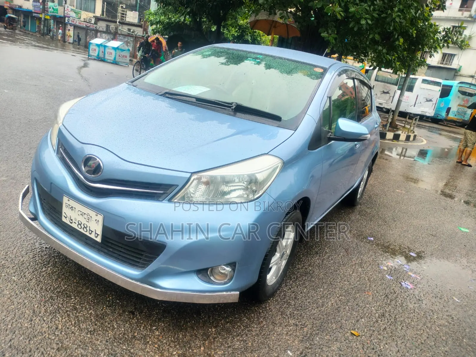 Toyota Vitz 1.3 AWD 3-door 2011 Blue
