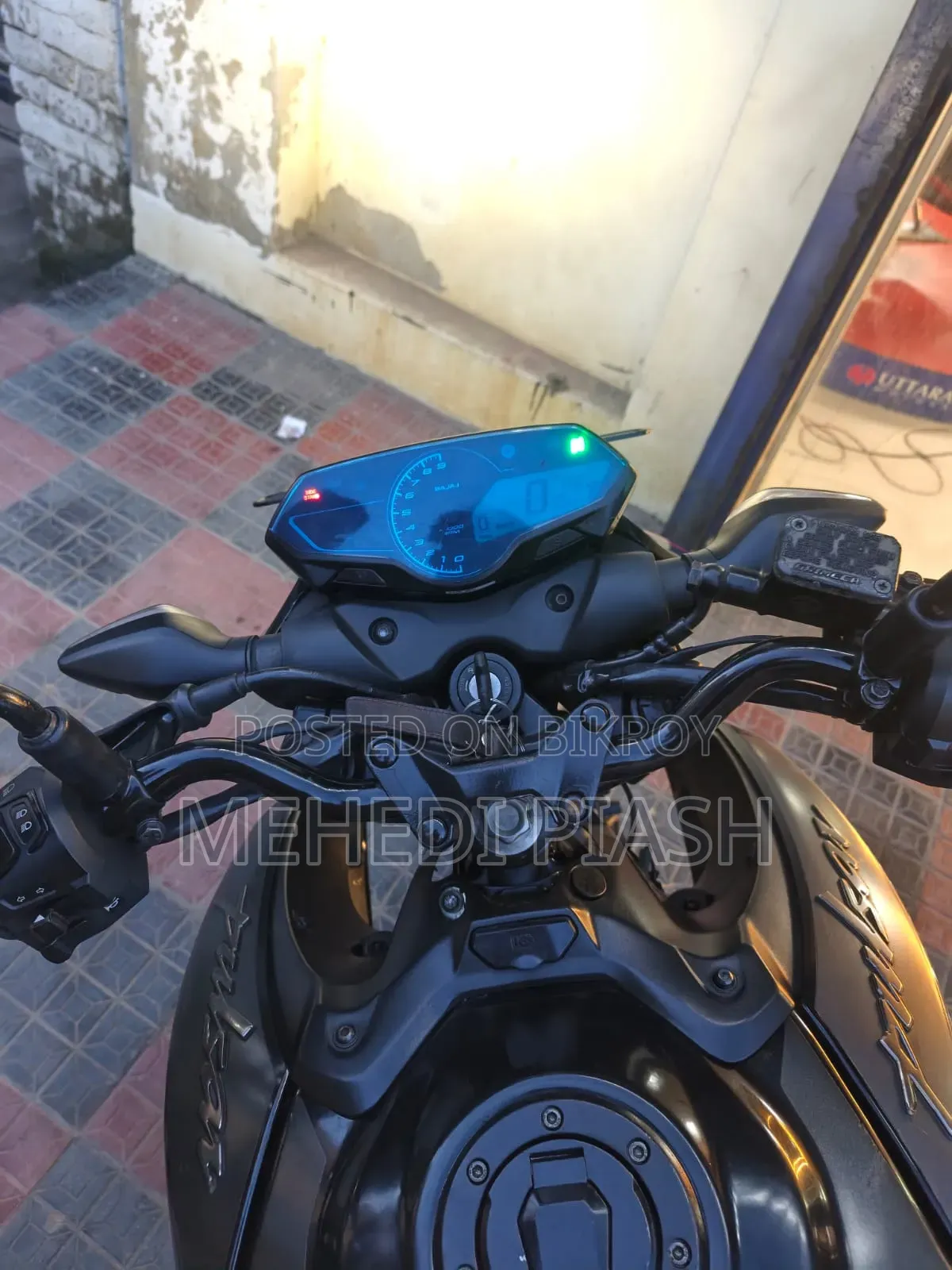 বাজাজ পালসার এন১৬০ ২০২৪ কালো