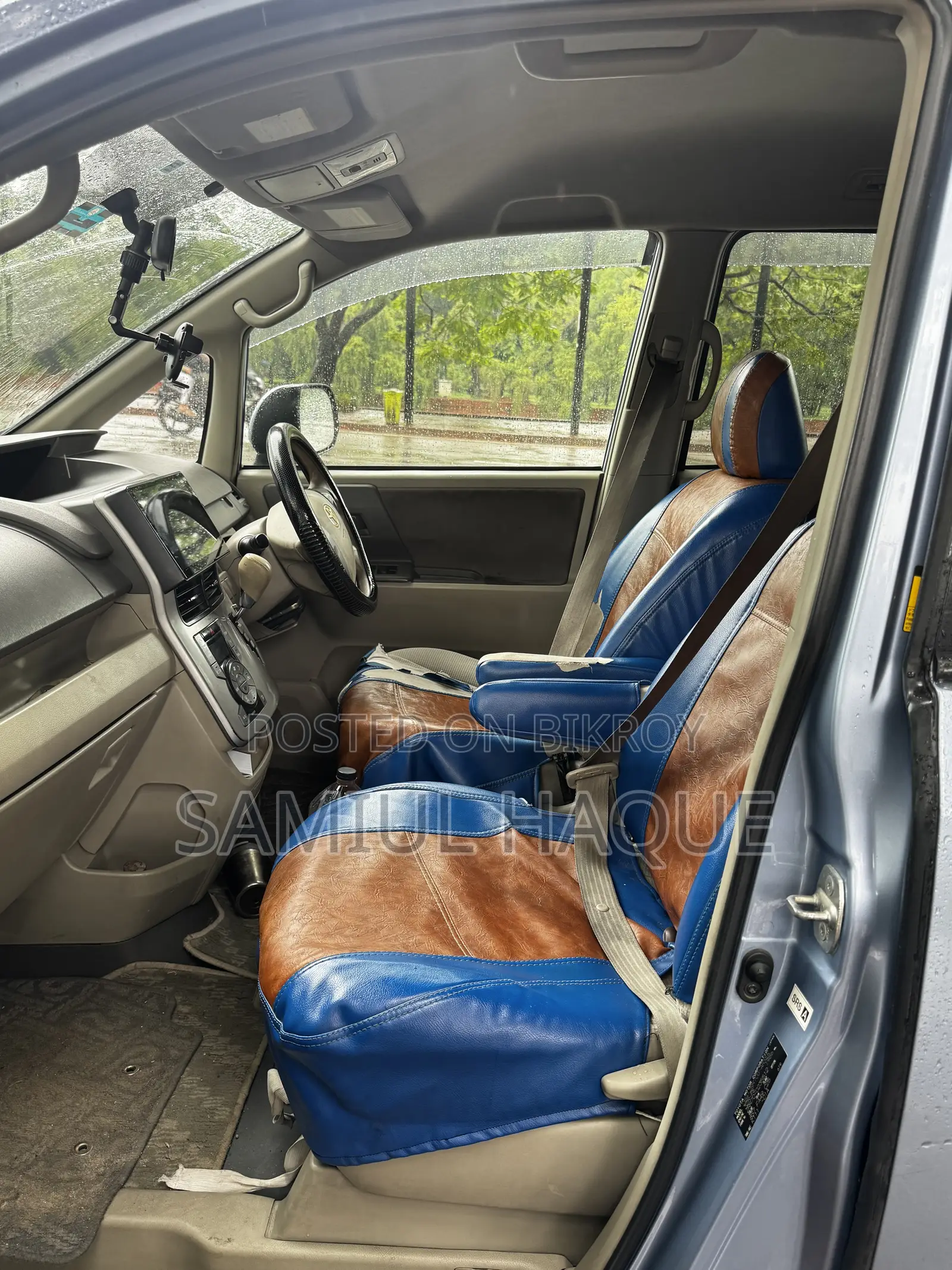 Toyota Noah 2009 Blue