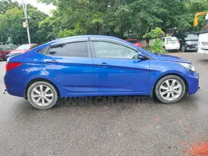 Hyundai Accent GLS 2013 Blue