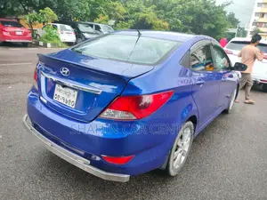 Hyundai Accent GLS 2013 Blue