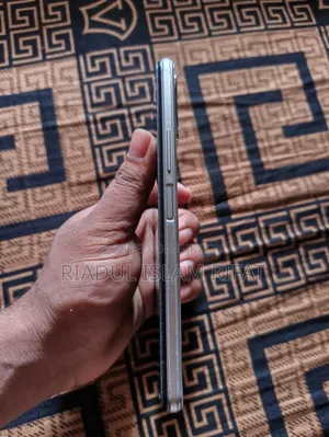 Vivo Y33s 128 GB Gray