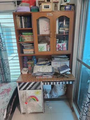 Reading Table With Book Shelf