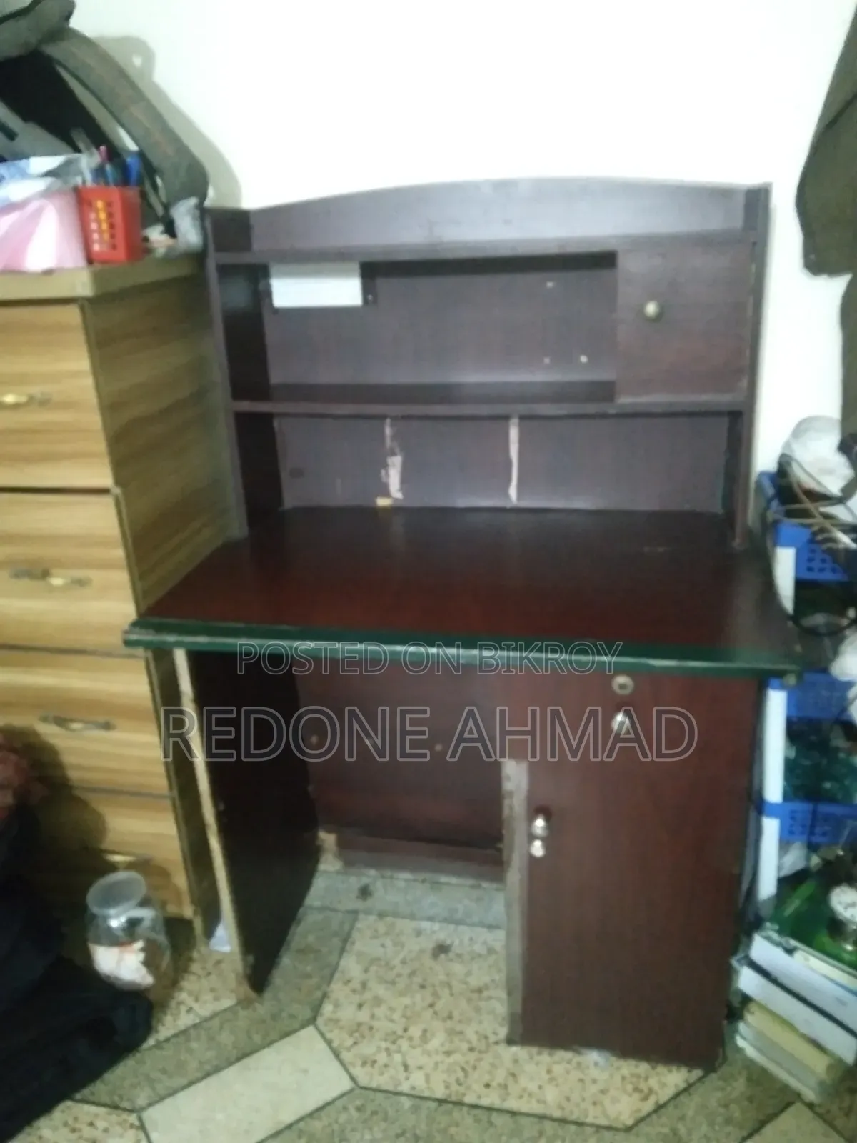 Emergency Sell Study Table (Negotiable)