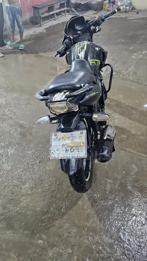 টিভিএস আপাচি আরটিআর ১৬০ টুভি ২০১৫ ব্ল্যাক