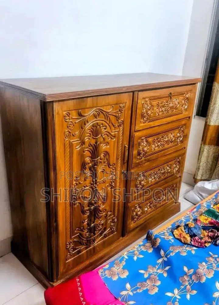 Wardrobe Sell