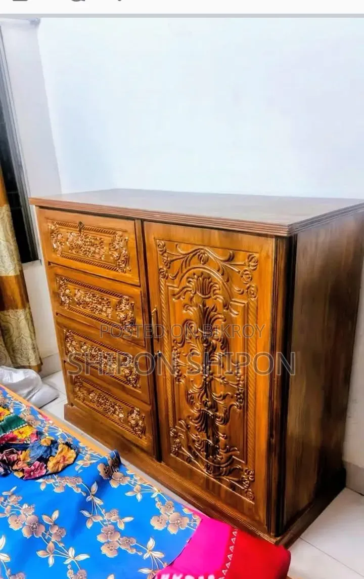 Wardrobe Sell
