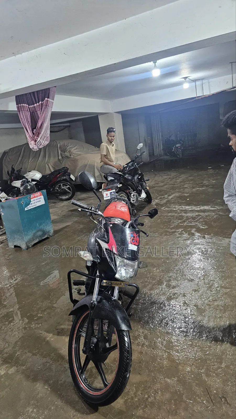 হিরো গ্ল্যামার ২০১৬ লাল