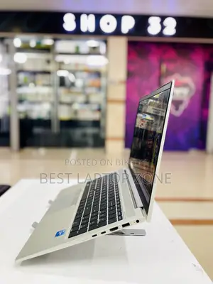 Laptop HP EliteBook 845 G8 16GB Intel Core I7 SSD 512GB