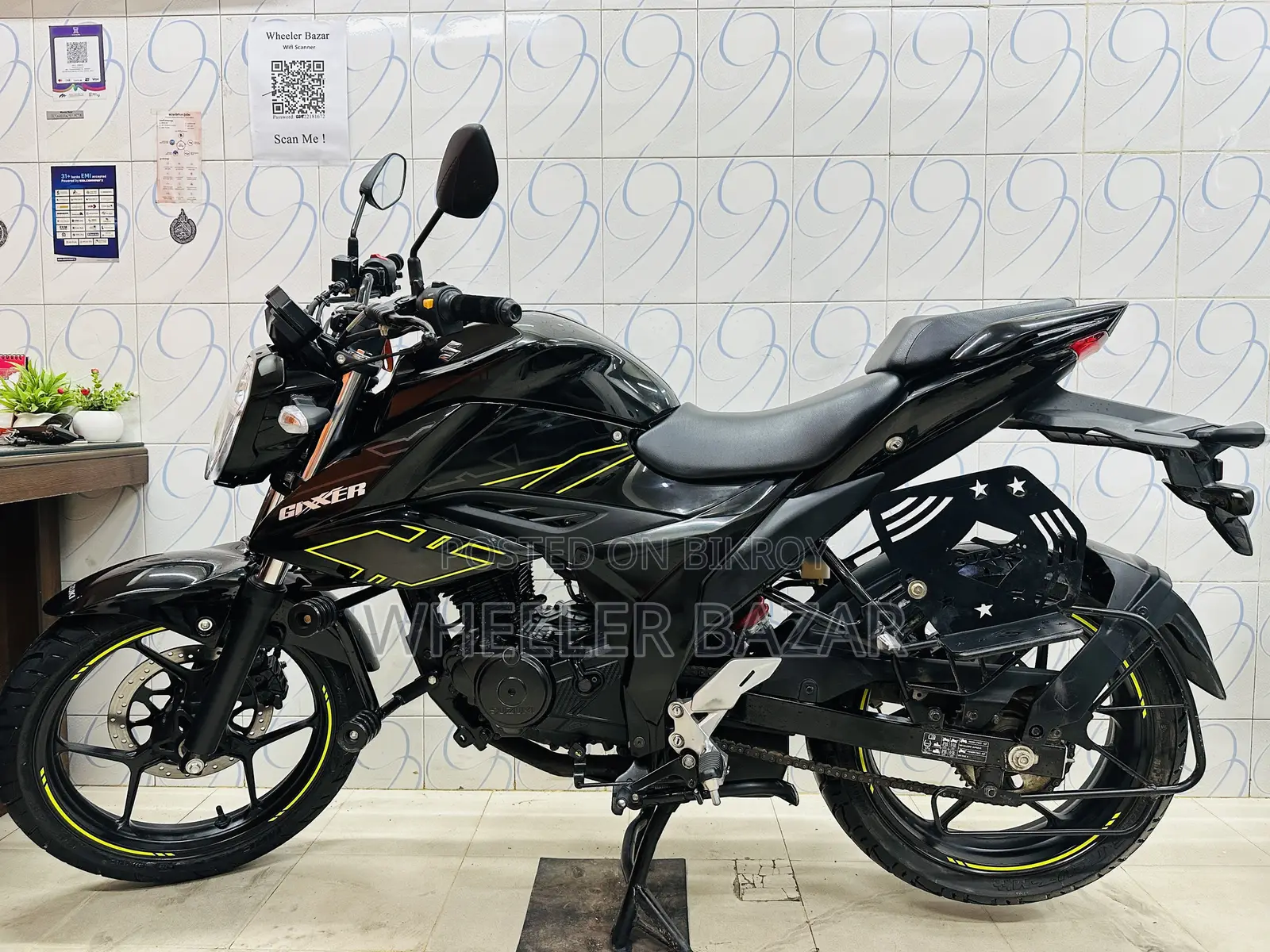 সুজুকি জিক্সার ২০২৬ কালো