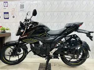 সুজুকি জিক্সার ২০২৬ কালো