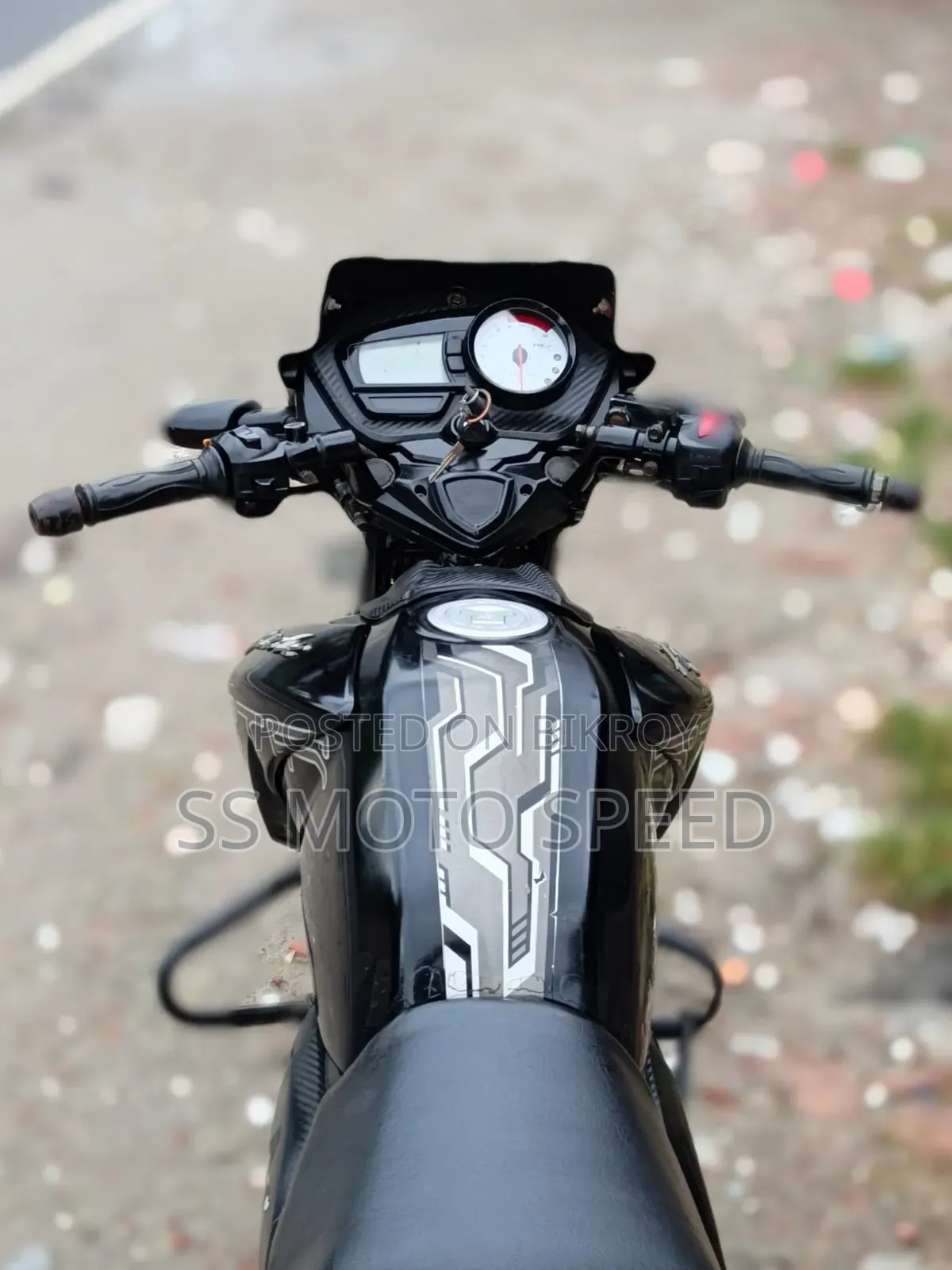 টিভিএস আপ্যাচি আরটিআর ১৬০ টুভি ২০১৭ কালো