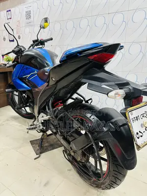 সুজুকি জিক্সার ২০২০ নীল