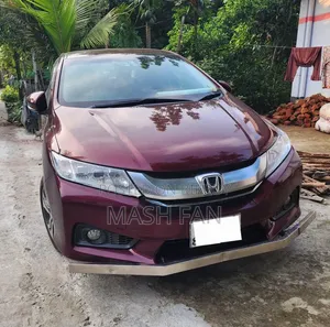 Honda Grace 2015 Pearl