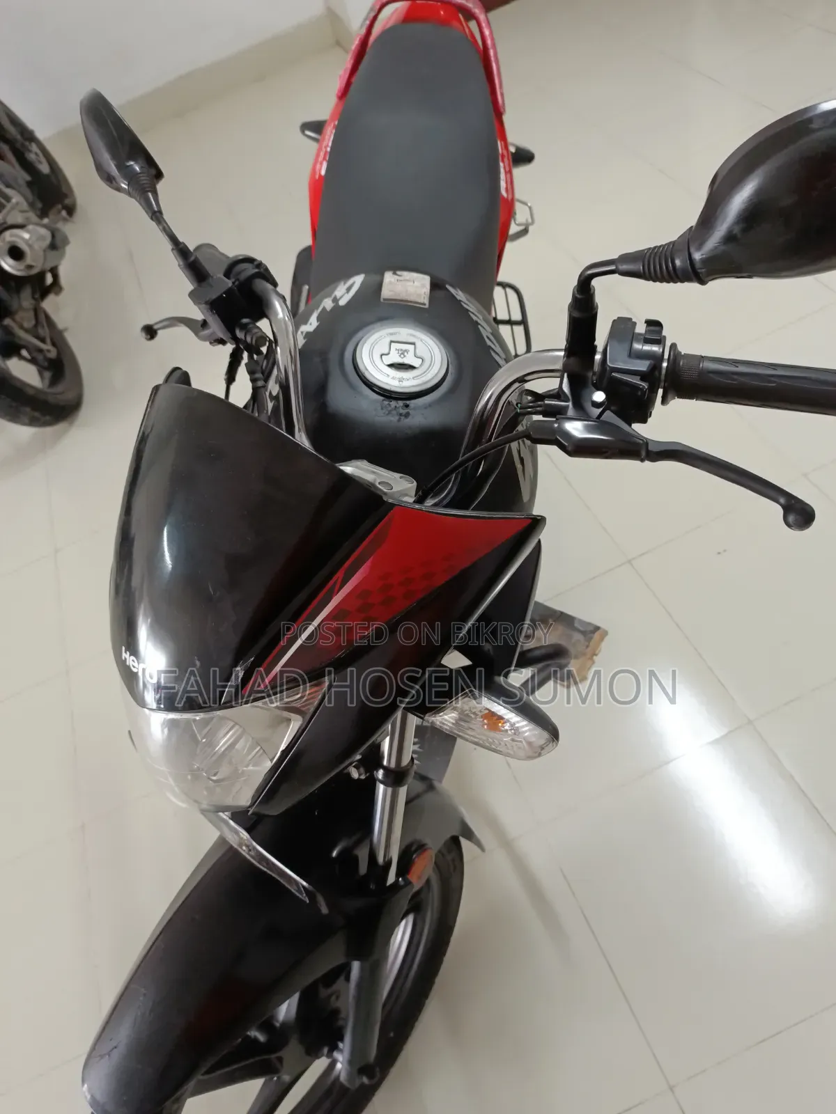 Hero Glamour 2018 Black