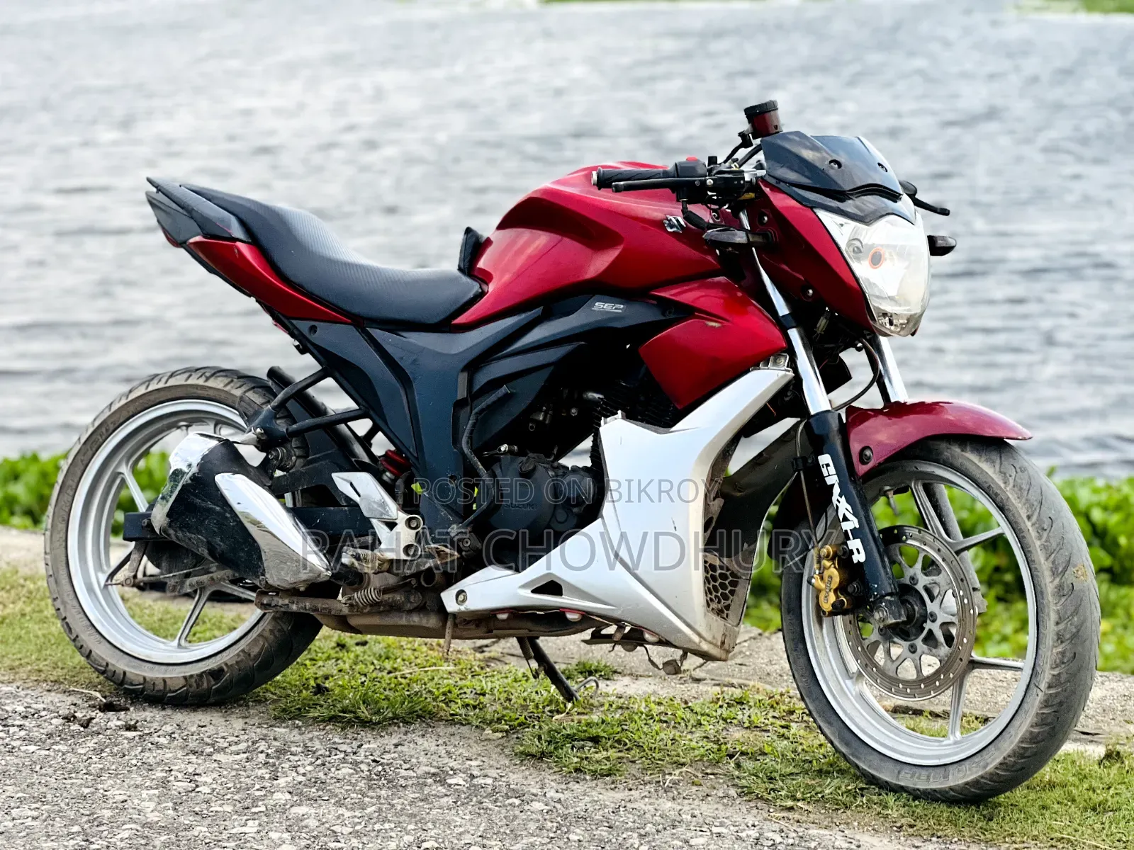 সুজুকি জিক্সার ২০১৫ রেড