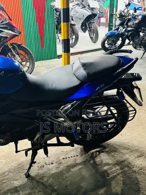 বাজাজ পালসার ১৫০ ২০১৬ নীল