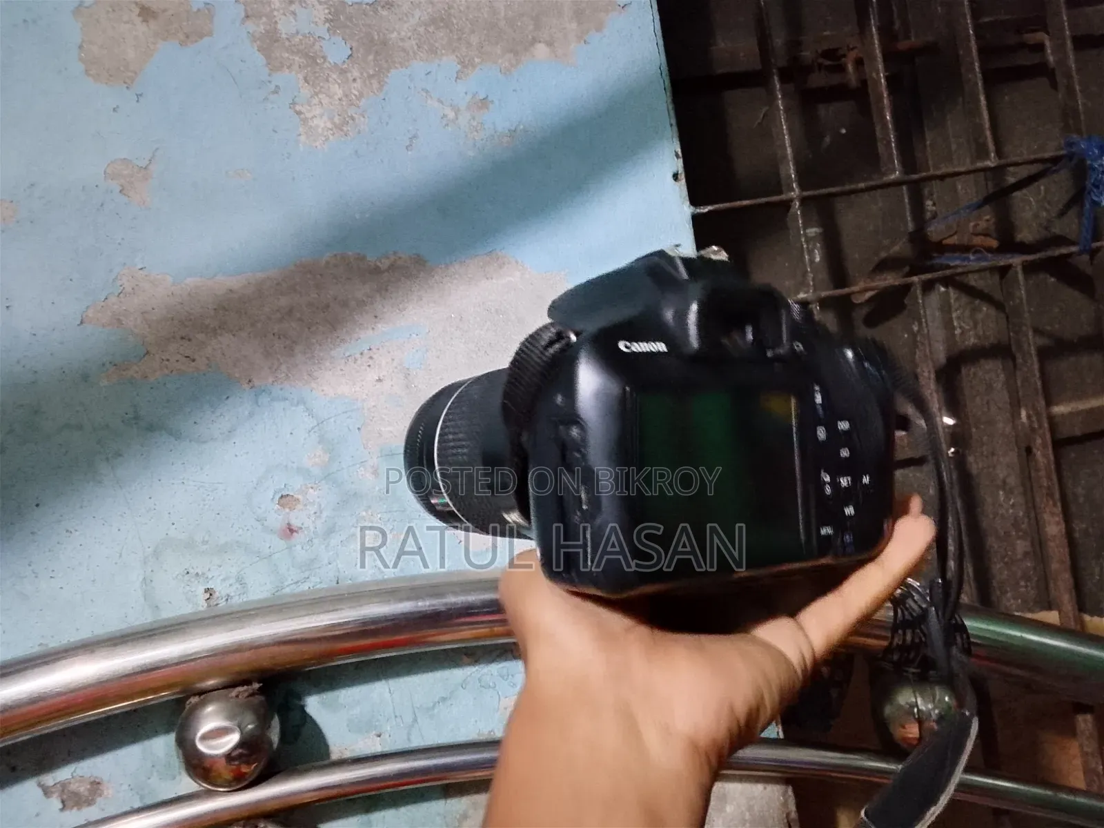 ব্যবহৃত ক্যামেরা Canon 1200D