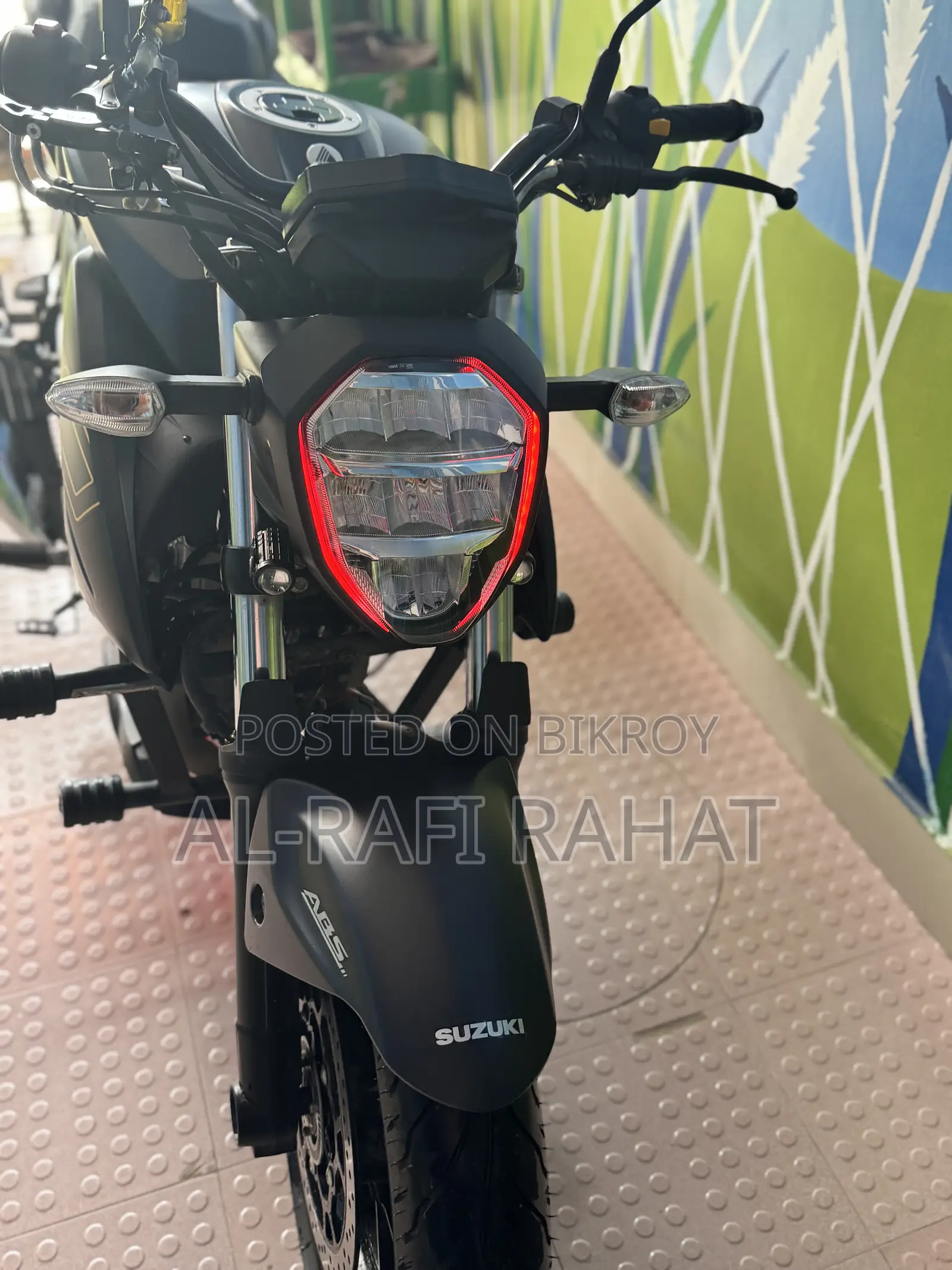 সুজুকি জিক্সার ২৫০ ২০২৪ ব্ল্যাক
