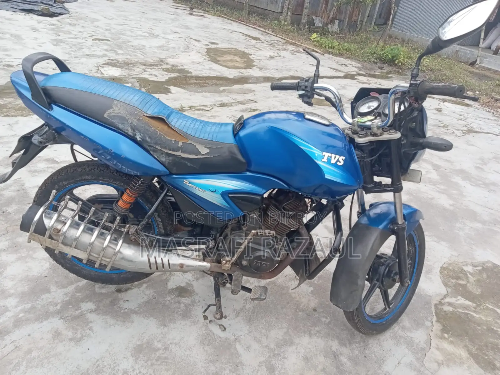 টিভিএস ২০১০ নীল