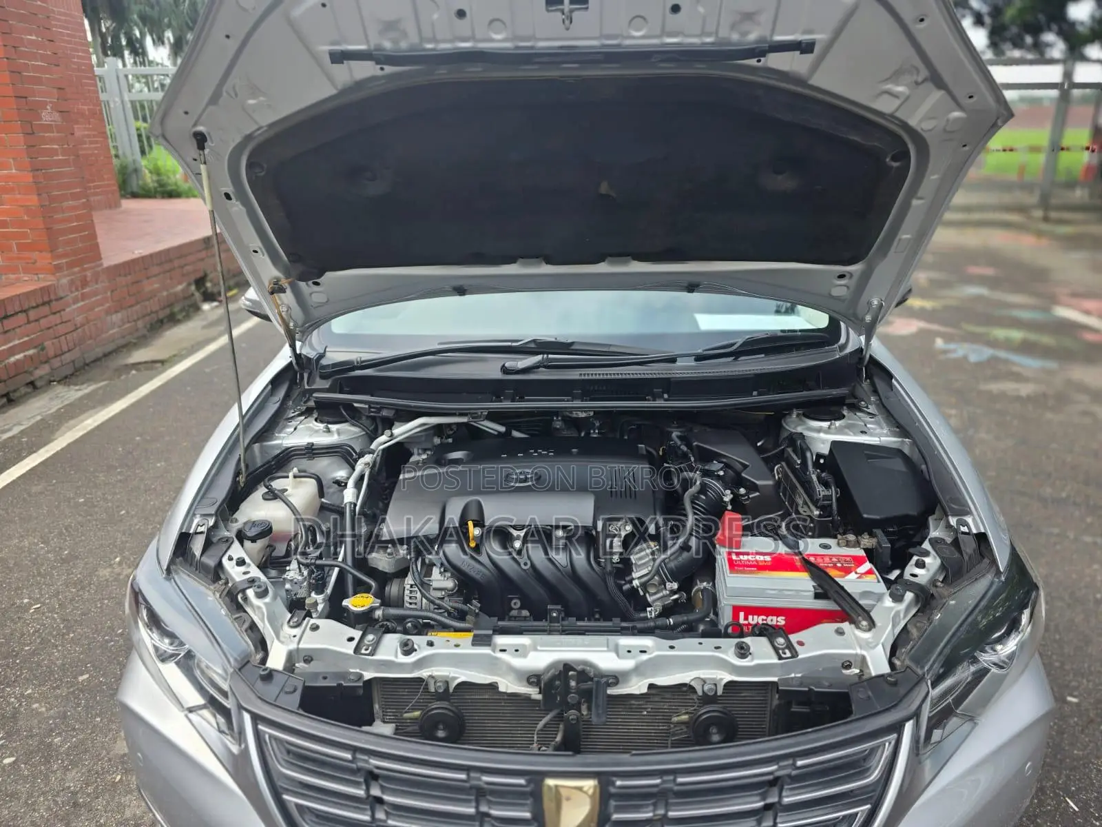 Toyota Premio 2017 Silver