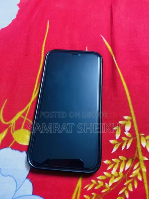 অ্যাপল আইফোন ১১ ১২৮ জিবি কালো