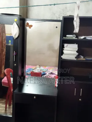 Dressing Table With Rack