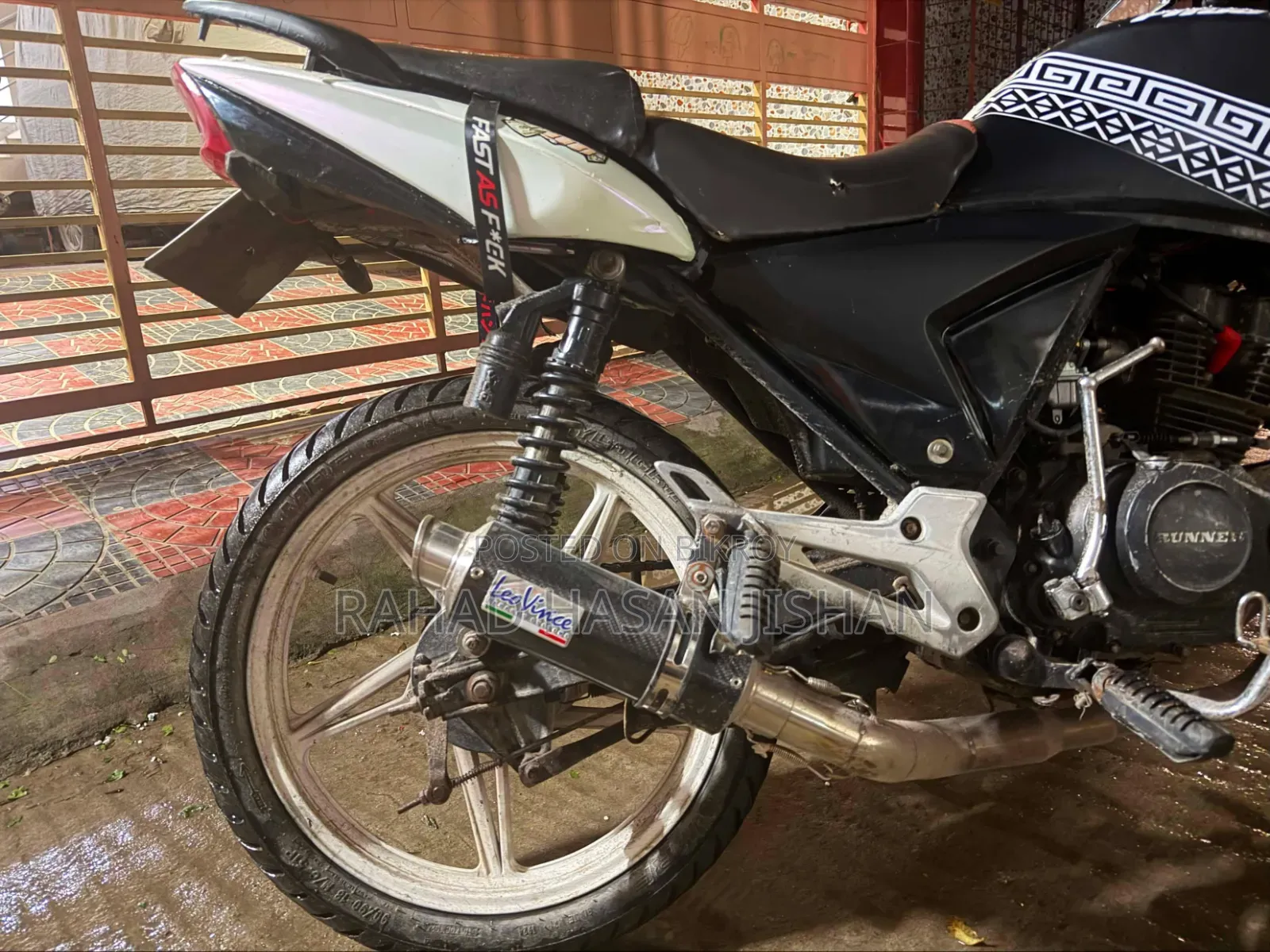 রানার টার্বো ১২৫ ২০১৮ কালো