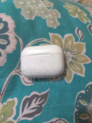 Original Airport Pro Charging Case