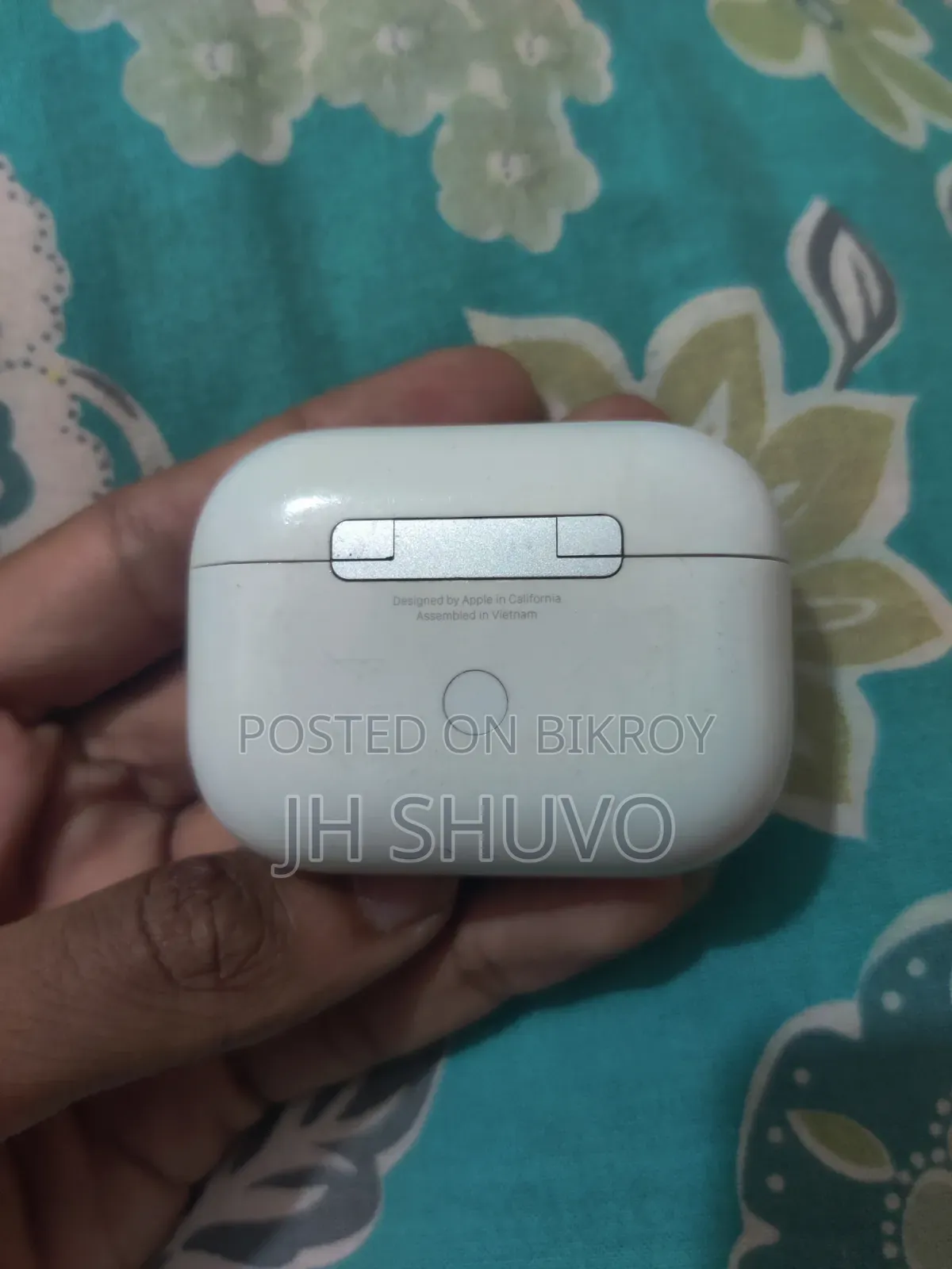 Original Airport Pro Charging Case