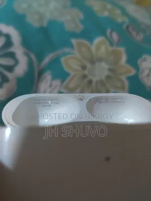 Original Airport Pro Charging Case