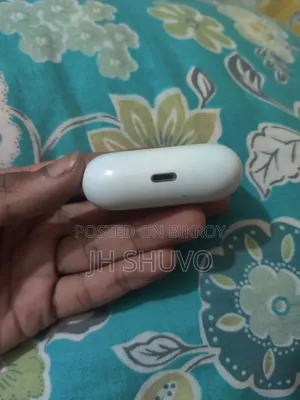 Original Airport Pro Charging Case