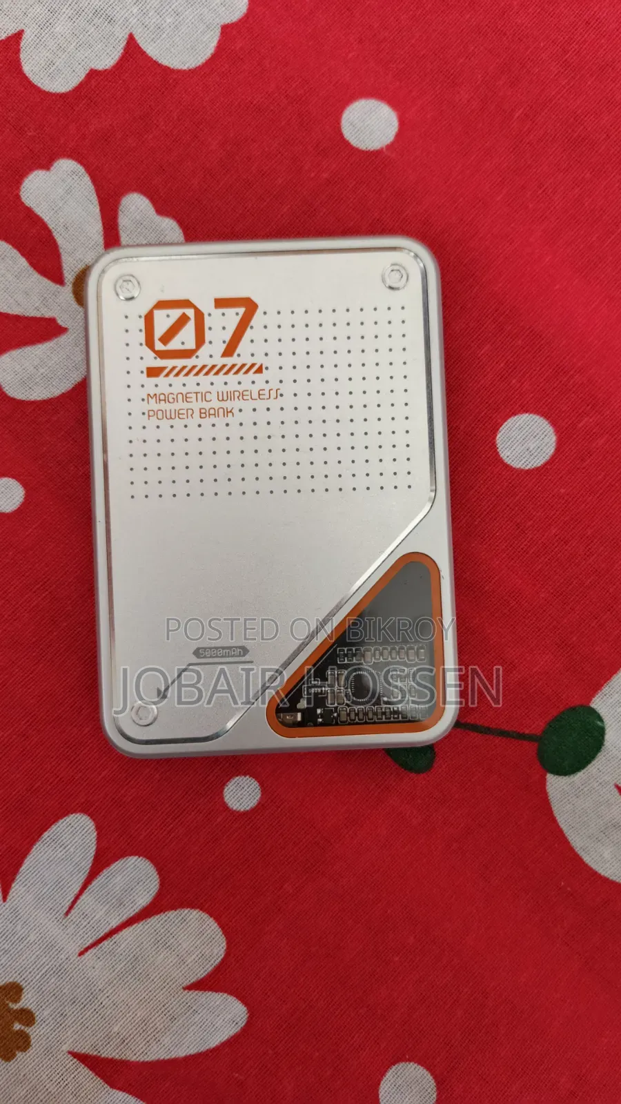 Magnetic Wireless Power Bank