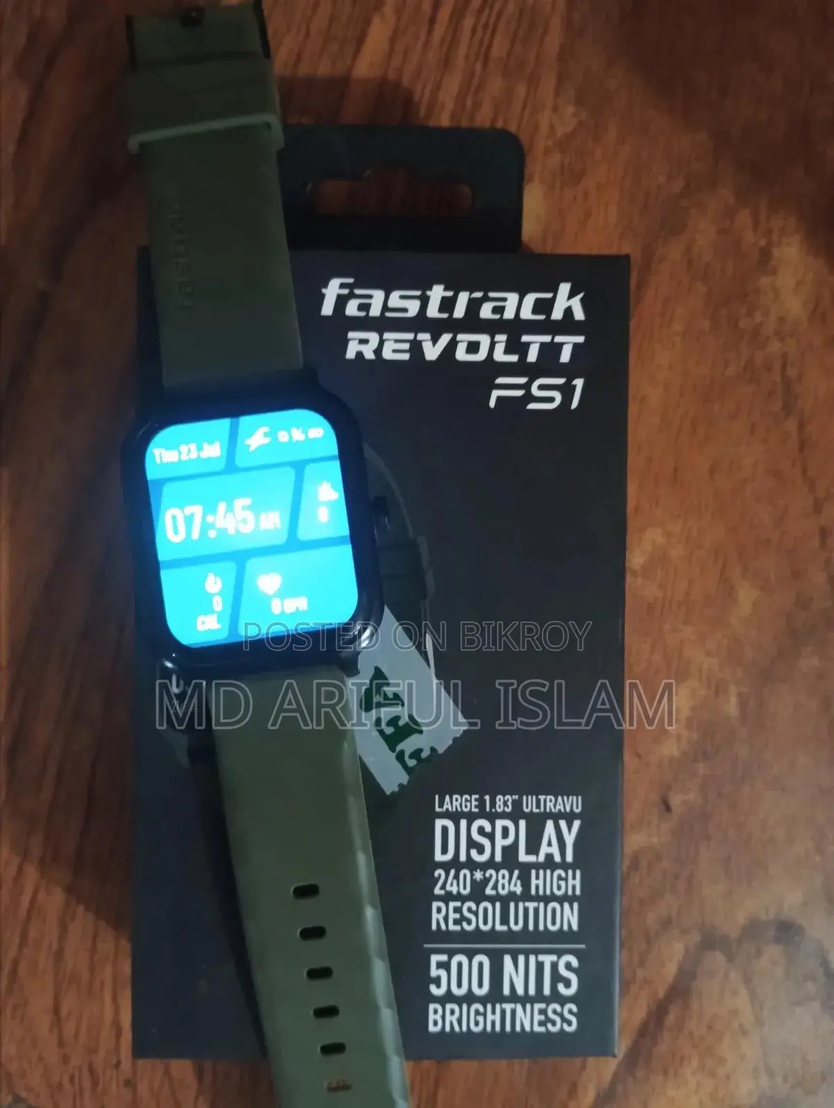 Fastrack Revoltt FS1