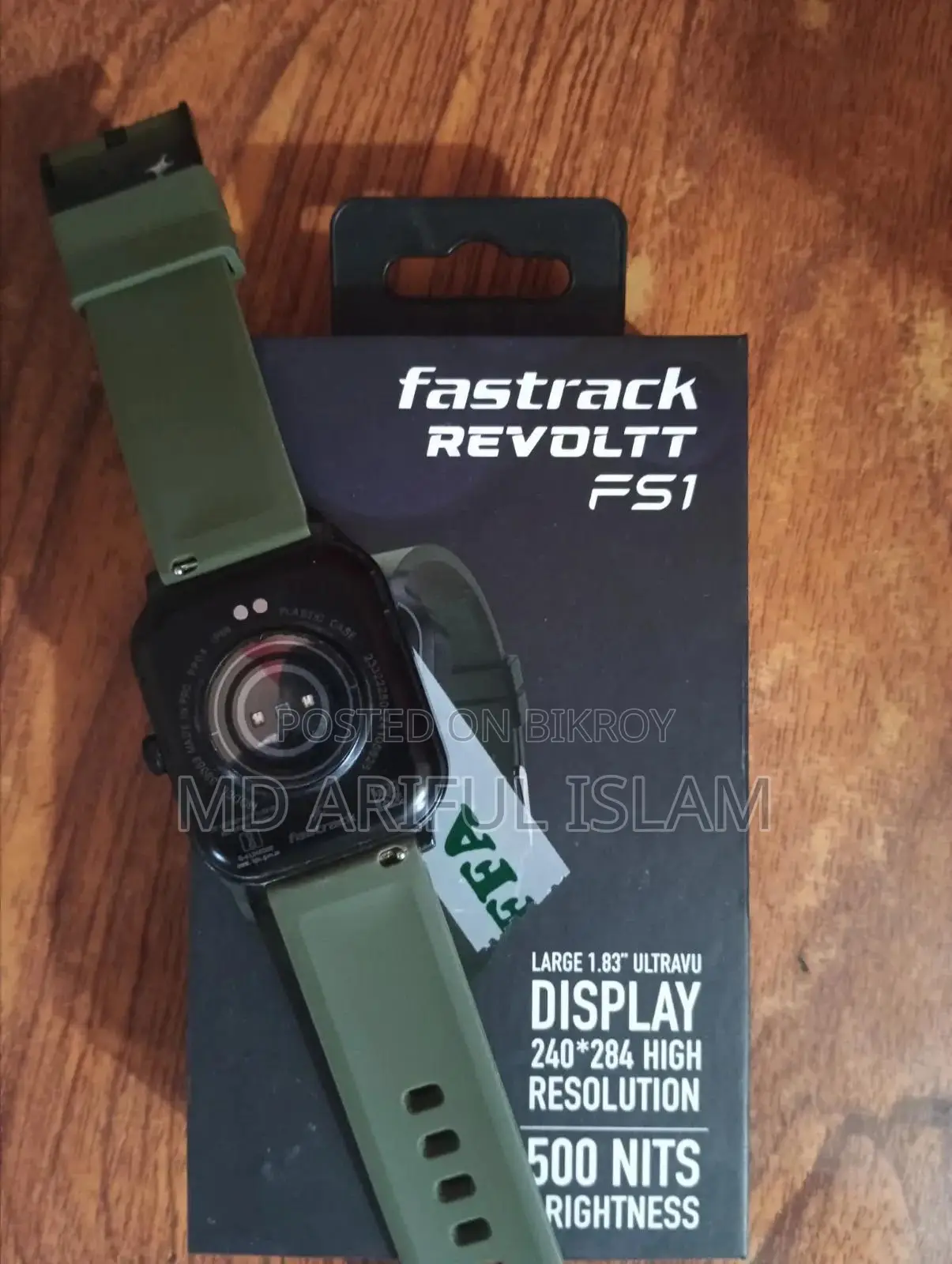 Fastrack Revoltt FS1