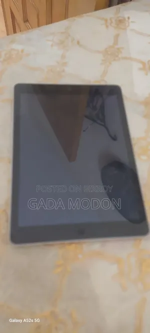 অ্যাপল আইপ্যাড ৫ (২০২২) ৩২ জিবি রৌপ্য