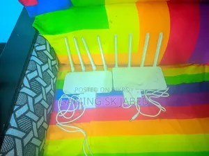 Mi Router in fully good condition 1 piece 700 Taka 2 pieces 1400 Taka