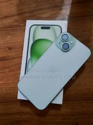 Apple iPhone 15 128 GB Green