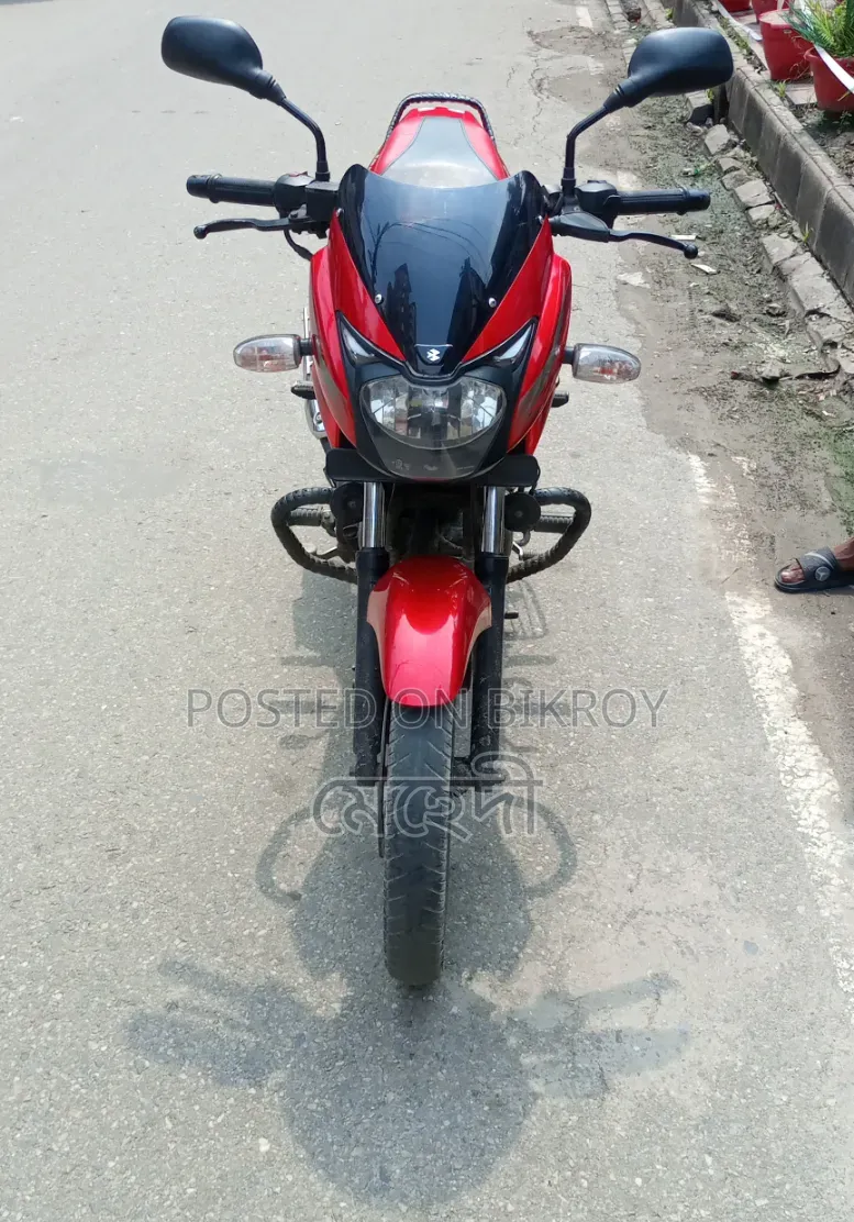 বাজাজ পালসার ১৫০ ২০১৮ লাল