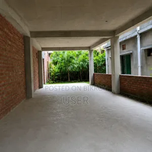 Empty floor of building for rent