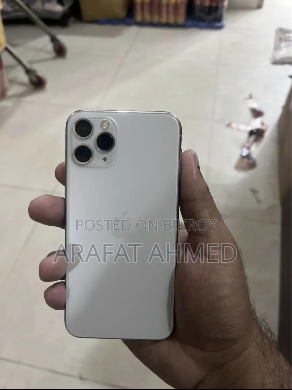 অ্যাপল ৬৪ জিবি সাদা