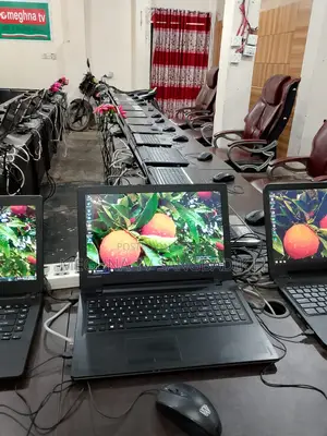 ল্যাপটপ ডেল ৪জিবি ইন্টেল এসএসডি ৫০০জিবি