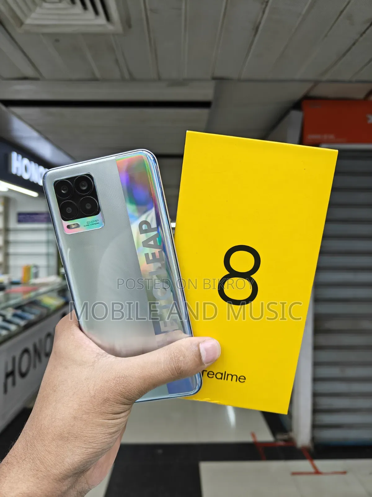 Realme 128 GB Silver