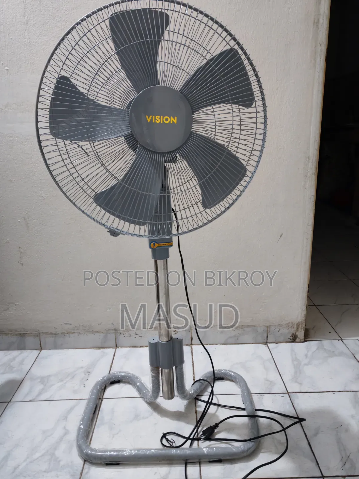 VISION Heavy Duty Stand Fan-Trendy-Gray- 5 Blades- Size: 18 inch