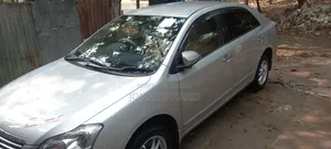 New Toyota Premio 2015 Silver