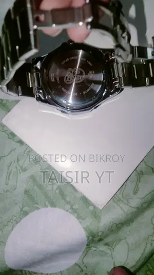 প্রিমিয়াম ঘড়ি