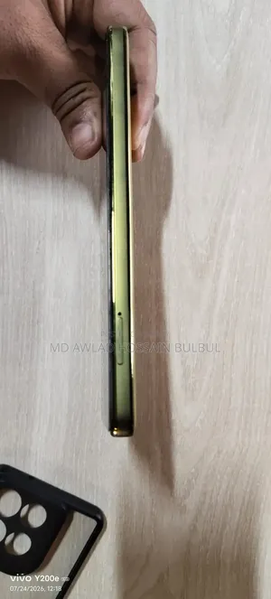 Motorola Moto G86 Power 128 GB Yellow