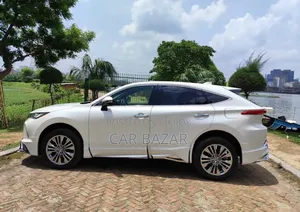 টয়োটা হ্যারিয়ার ২০২১ পার্ল